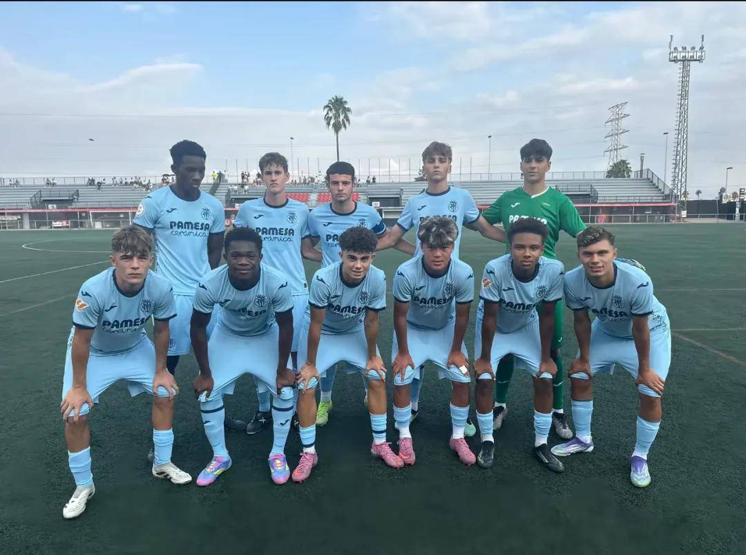 儿子在西甲梯队进球，父亲直播赚房租！为培养个国脚，这一家拼了